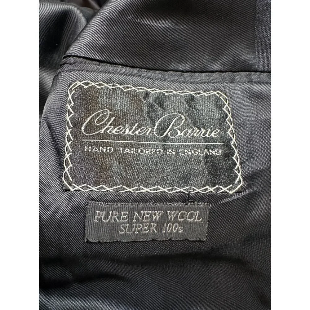 Chester Barrie be button